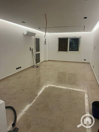3 Bedroom Flat for Sale in Madinaty, Cairo - شقة نموذج 140م ارضي بجاردن بالB10 مدينتي فيو وايد جاردن