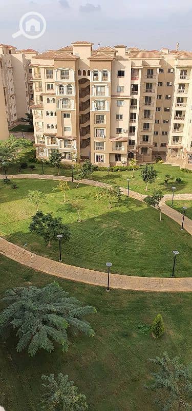 2 Bedroom Apartment for Sale in Madinaty, Cairo - شقه للبيع في مدينتي 107م غرفتين نوم وحمام B2 فيو وايد جاردن بحرررى