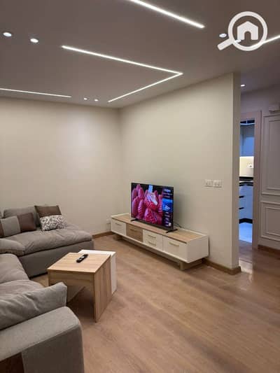 2 Bedroom Flat for Sale in Madinaty, Cairo - شقة للبيع فى مدينتى 89متر تشطيب سوبرلوكس دور أول تقسيط 7سنوات