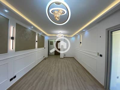 2 Bedroom Flat for Sale in Madinaty, Cairo - شقه للبيع في مدينتي اول سكن تشطيب فندقي فيووايد جاردن ب5مليون و200 الف
