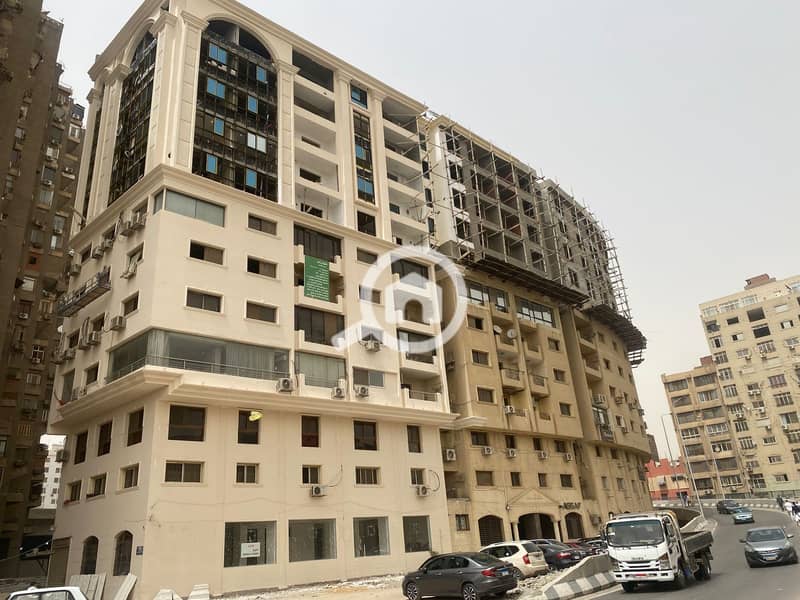 للبيع شقة علي كورنيش المعادي فيو علي النيل مباشرتشطيب فندقي بالتكييفات للبيع شقة علي كورنيش المعادي فيو علي النيل مباشرتشطيب فندقي بالتكييفات