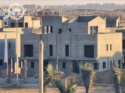فلیٹ 3 غرف نوم للبيع في مدينة المستقبل، القاهرة - للبيع شقة 3غرف متشطبة بالكامل في المستقبل سيتي بسعر مميز بالتقسيط.