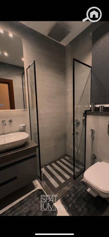 2 Bedroom Apartment for Sale in New Capital City, Cairo - شقة للبيع في العاصمة متشطبة بكمبوند مبني قسط8سنين