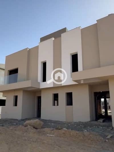 2 Bedroom Flat for Sale in Mostakbal City, Cairo - شقة متشطبة للبيع في المستقبل قسط ١٢سنة ومقدم١٠٪ فقط