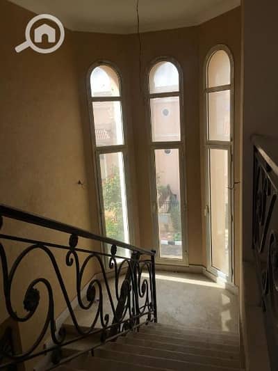 5 Bedroom Twin House for Sale in Shorouk City, Cairo - فيلا 296م للبيع امام مدينتي الشروق جاهزة للمعاينة والسكن حالا