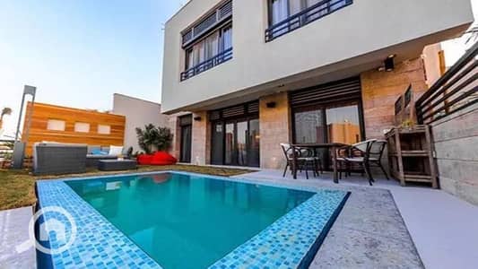 4 Bedroom Townhouse for Sale in New Cairo, Cairo - تاون هاوس للبيع بتقسيط علي 9سنين في تريو جاردنز التجمع الخامس