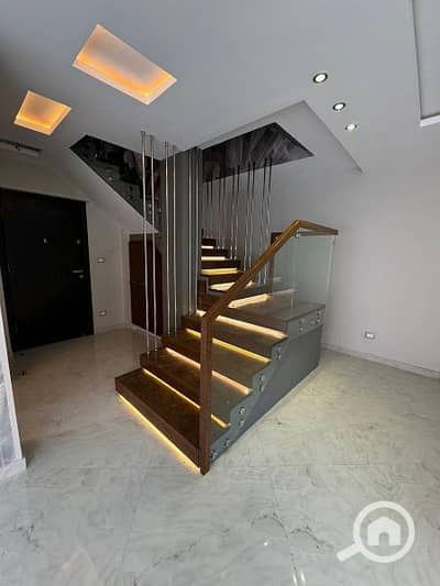 4 Bedroom Villa for Sale in Katameya, Cairo - ارخص فيلا مستقله في الماركت للبيع بالتقسيط علي 9سنين في ذا بروكس