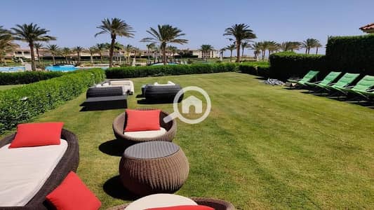شاليه 3 غرف نوم للبيع في العين السخنة، السويس - شالية ارضي بجاردن للبيع بدون مقدم سي ڤيو وبول استلام فوري