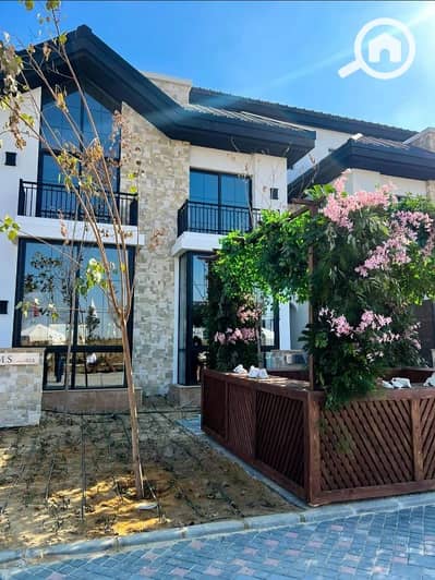 3 Bedroom Townhouse for Sale in Mostakbal City, Cairo - تاون كورنر متشطب بالكامل بالتكيفات للبيع بتقسيط علي 10سنين