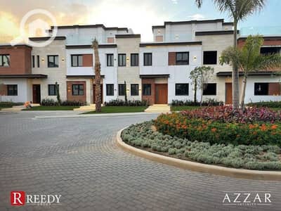 4 Bedroom Villa for Sale in New Cairo, Cairo - Independent villa for sale in front of Hyde Park in Azzar with payment in installments over 10 years