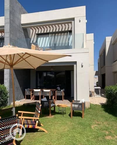 3 Bedroom Twin House for Sale in North Coast, Matruh - للبيع في لافيستا الساحل الشمالي علي البحر مباشرة بتشطيب كامل بالتكيفات