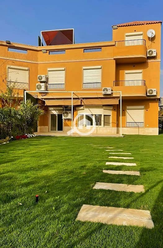 ببيع فيلا جاهزة للانتقال الفوري في قطامية جاردنز التجمع الخامس ببيع فيلا جاهزة للانتقال الفوري في قطامية جاردنز التجمع الخامس
