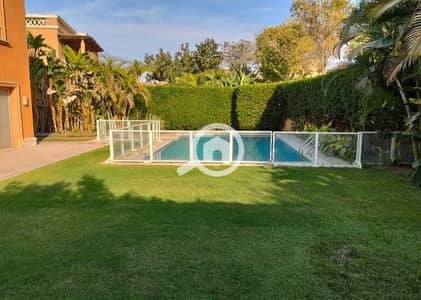 6 Bedroom Villa for Sale in Katameya, Cairo - فيلا للبيع لقطه في التجمع الخامس ستاندالون دقايق من الجامعه الامريكيه