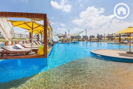 3 Bedroom Chalet for Sale in North Coast, Matruh - في امواج شاليه متشطب بالكامل بالتقسيط علي 7سنوات وسعر غير مسبوق بااقل.