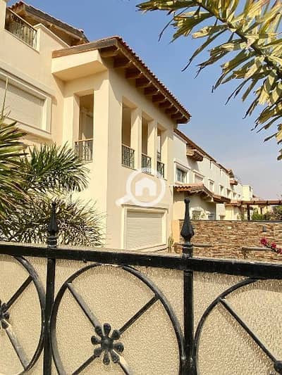 6 Bedroom Villa for Sale in New Cairo, Cairo - فيلا منفصله للبيع بكمبوند هايد بارك التجمع الخامس ومتاح التقسيط ع8سنين
