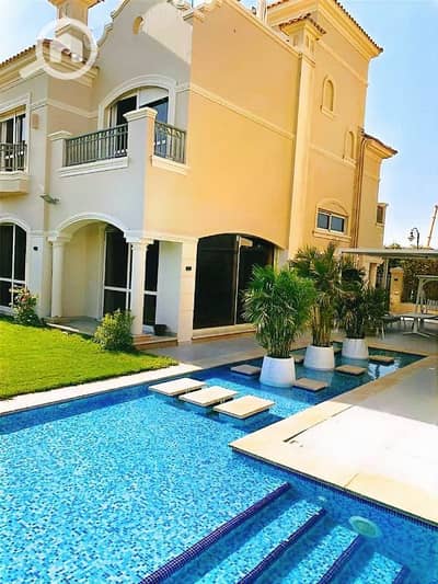 6 Bedroom Villa for Sale in New Cairo, Cairo - هبيع فيلا استاندالون علي pool جاهزه للتسليم في الباتيو patio م لافيستا