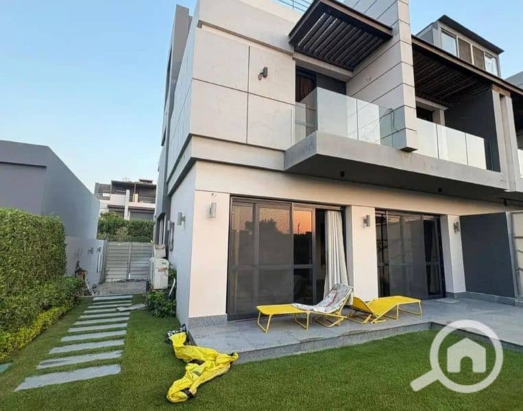 اقل سعر فيلا مستقله للبيع في الباتيو التجمع لافيستا بتقسط علي 8س patio