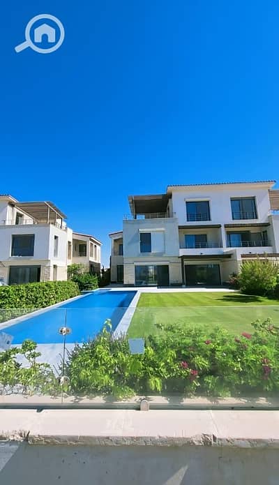 5 Bedroom Townhouse for Sale in North Coast, Matruh - اخر فيلا كورنر عالبحر جاهزه للبيع من سوديك الساحل Ceaser بتقسط ع 7سنين