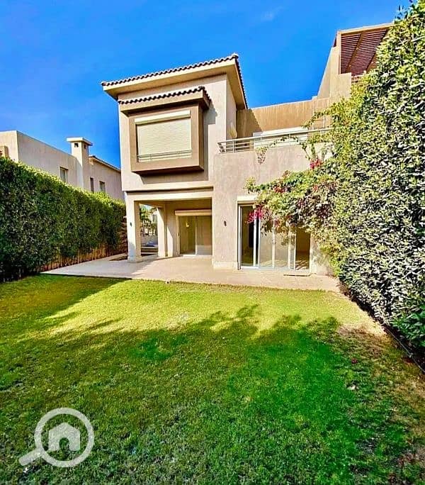 فيلا لقطه للبيع كورنر في جولف سيتي العبور مطلوب2مليون700 Golf City قسط