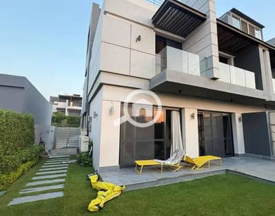 5 Bedroom Twin House for Sale in Shorouk City, Cairo - سعر قديم فيلا جاهزه للبيع امام مدينتي و هليوبوليس الشروق الباتيو patio
