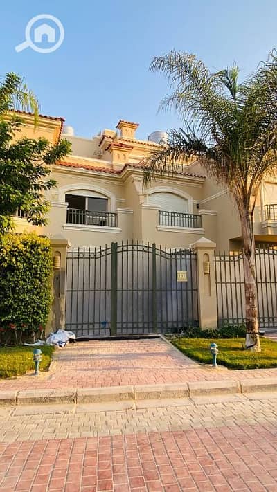 3 Bedroom Twin House for Sale in Shorouk City, Cairo - الشروق استلم فورا توين هاوس كمبوند الباتيو 5 إيست اقساط 5سنين