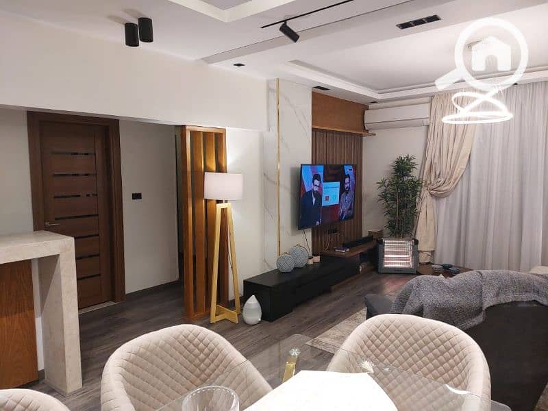 شقه بجاردن للبيع كمبوند جاليريا تشطيب كامل بالفرش بالكامل Galleria