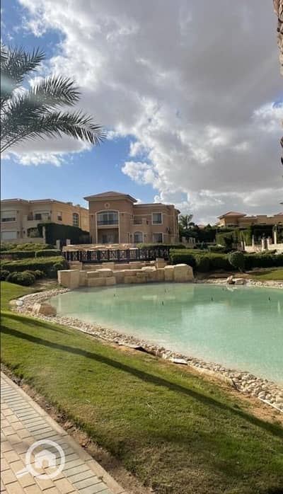4 Bedroom Townhouse for Sale in Katameya, Cairo - ستون بارك تاون هاوس للبيع استلام قريب جدا لوكيشن مميز في التجمع الخامس