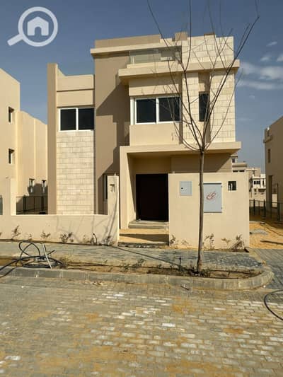 4 Bedroom Villa for Sale in 6th of October, Giza - IMG-20250621-WA0041. jpg