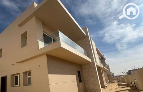 6 Bedroom Townhouse for Sale in 6th of October, Giza - Screenshot 2025-01-20 131600_1400x900. jpg