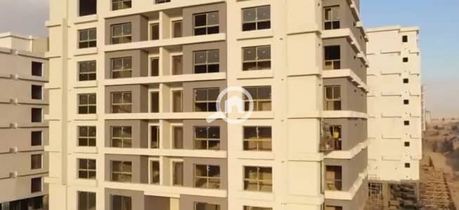 شقة 2 غرفة نوم للبيع في القاهرة الجديدة، القاهرة - للبيع شقة امام الرحاب استلام فوري مقدم ٩٠٠ الف والباقي تقسيط على 7سنين