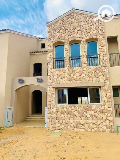 3 Bedroom Townhouse for Sale in Shorouk City, Cairo - تاون هاوس للبيع معاه جاكوزي بجوار مدنيتي بالتقسيط على 6سنين