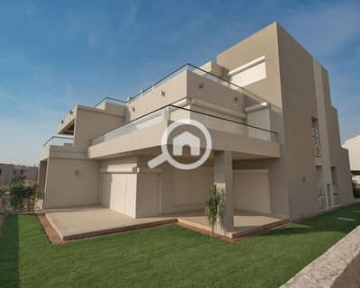 4 Bedroom Villa for Sale in Ain Sukhna, Suez - استاندالون شايفه البحر بالكامل للبيع ف قرية أزها العين السخنة