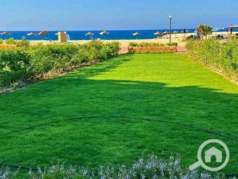 شالية استلام فوري برؤية مباشرة علي البحر للبيع في سيدي عبدالرحمن
