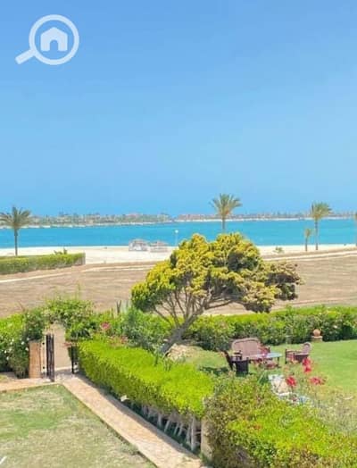 3 Bedroom Twin House for Sale in North Coast, Matruh - فيلا صف اول علي اللاجون مباشرة للبيع في راس الحكمه و بمقدم 876 الف فقط