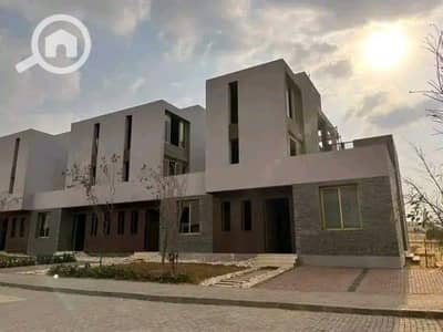 تاون هاوس 3 غرف نوم للبيع في مدينة المستقبل، القاهرة - للبيع في المستقبل سيتي من الاهلي صبور فيلا 275م بتقيمه مميزه جداا