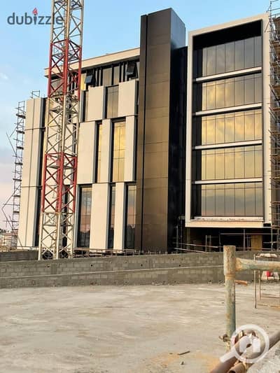 Office for Sale in New Cairo, Cairo - مكتب اداري في هايد بارك بااقل سعر للمتر في التجمع الخامس تقسيط علي 8 س
