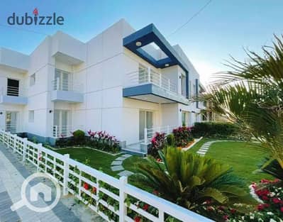6 Bedroom Villa for Sale in New Cairo, Cairo - اخر استاندالون فيلا للبيع في Waterway التجمع بجوار Mivida و هايد بارك