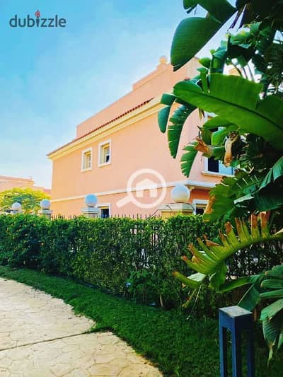 5 Bedroom Twin House for Sale in Shorouk City, Cairo - فيلا لقطه للبيع عند حي النادي في الشروق طريق السويس امام مدينتي بتقسيط