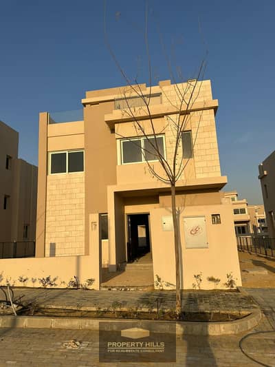 4 Bedroom Villa for Sale in 6th of October, Giza - WhatsApp Image 2025-01-19 at 3.11. 47 PM. jpeg