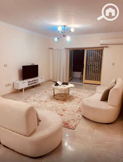 شقة 3 غرف نوم للايجار في الشيخ زايد، الجيزة - IMG-20250601-WA0089. jpg