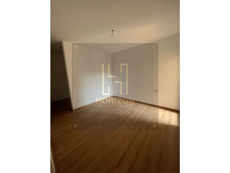 4 Compound Fifth Square Al Marasem كمبوند فيفث سكوير المراسم. jpg