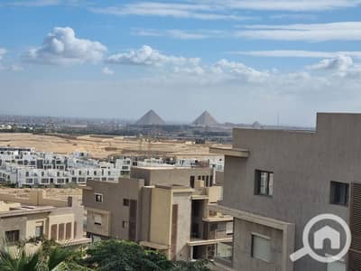 4 Bedroom Apartment for Sale in 6th of October, Giza - IMG-20250122-WA0225. jpg