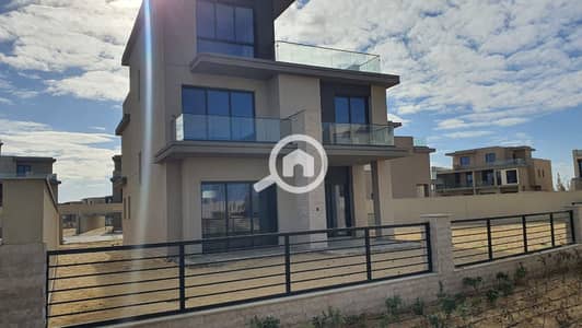 4 Bedroom Villa for Sale in Sheikh Zayed, Giza - IMG-20241007-WA0046. jpg