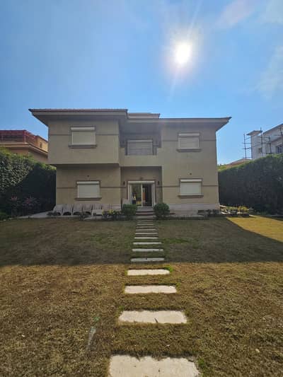 فیلا 5 غرف نوم للايجار في القاهرة الجديدة، القاهرة - Stand Alone Villa for Rent in Moon Valley Compound Near Concord Plaza