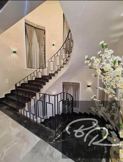 5 Bedroom Villa for Sale in New Cairo, Cairo - 516212704_2229517244132485_51271680095048299_n. jpg