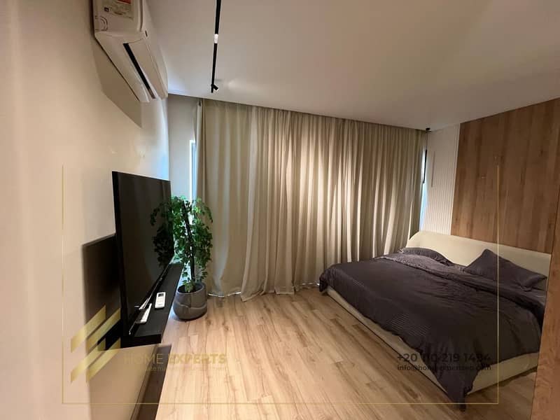 7 bed0b5cb-b95d-49a3-82bd-479f96cfc251. jpg