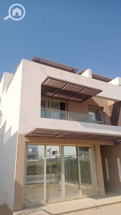 4 Bedroom Villa for Sale in 6th of October, Giza - IMG-20250710-WA0157. jpg
