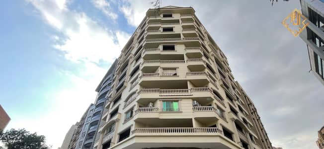 4 Bedroom Flat for Sale in Dokki, Giza - ١ . jpeg
