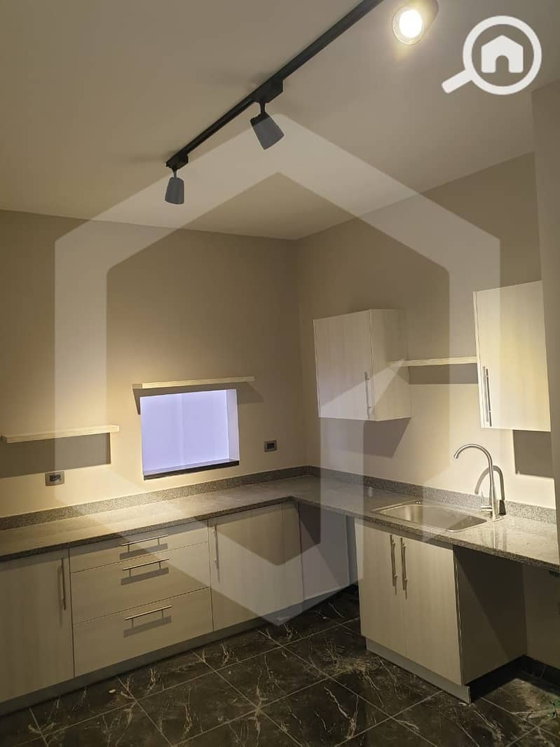 8 Casa 8. jpg