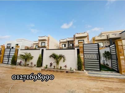 فیلا 4 غرف نوم للبيع في كينج مريوط، الإسكندرية - كنج مريوط